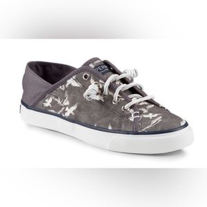 Sperry X Sanderson Slip on Tennis Shoes Sz 5